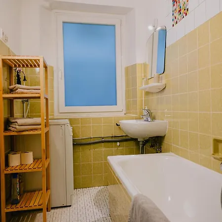 Apartment In Germany Near Scenic Rhine Valley *
